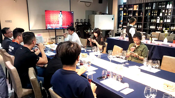 以酒会友 佳酿如期 丨 中菲&臻里线下品鉴会成功举办